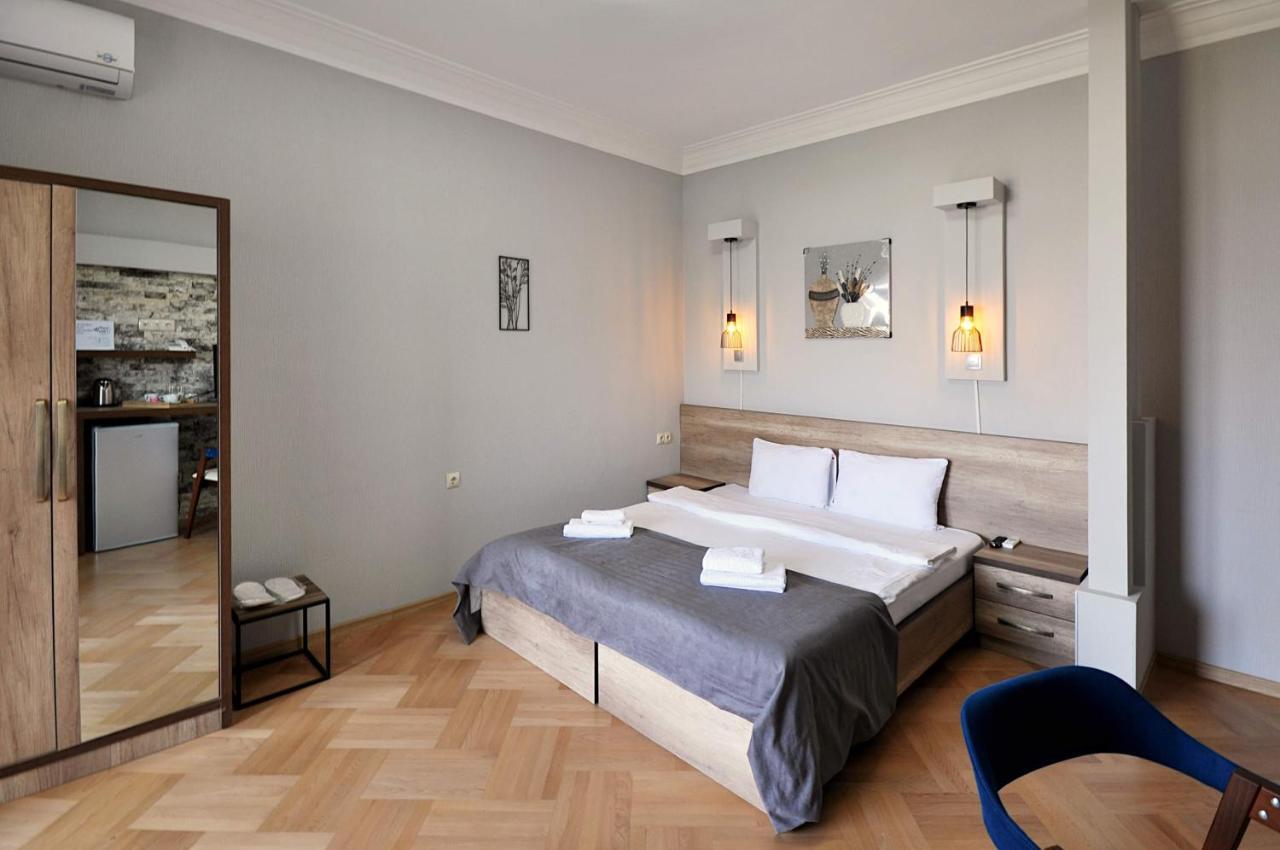 Hotel Livin Τυφλίδα Εξωτερικό φωτογραφία